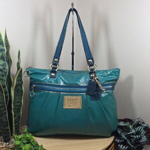 Coach Poppy Patent Leather Large Tote